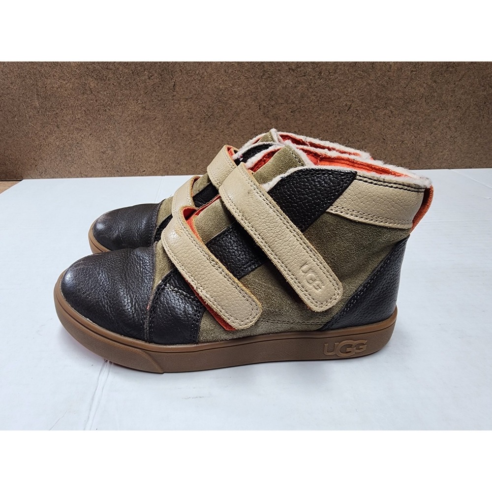 UGG Rennon II Toddler Boot Sneaker Shoes Sz 2 Antilope Brown Leather Strap Kids